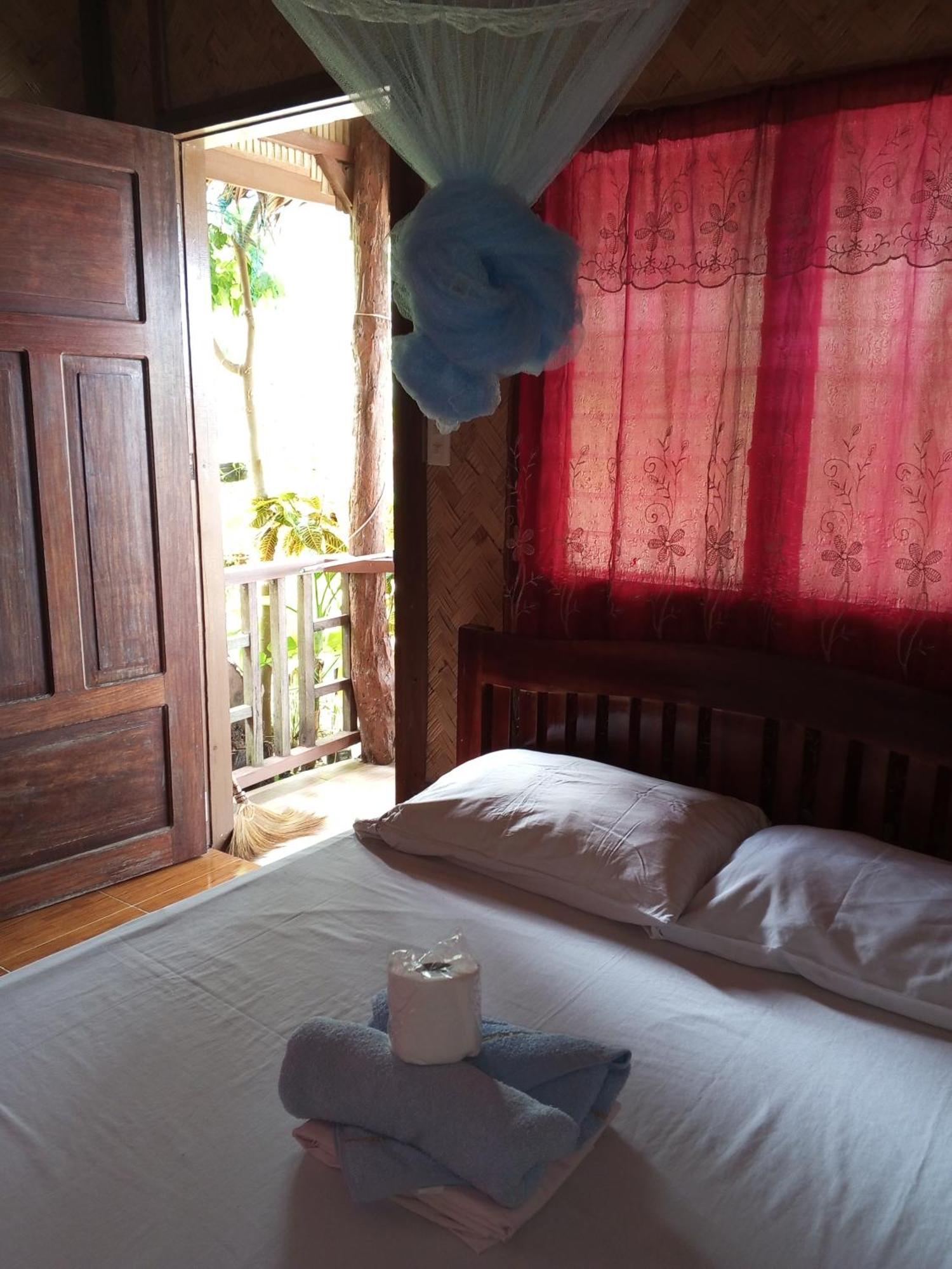 Akoya Beach Park And Cottages Locaroc Pokoj fotografie